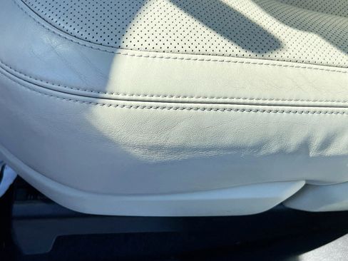 Used 2019 Land Rover Range Rover HSE image 20