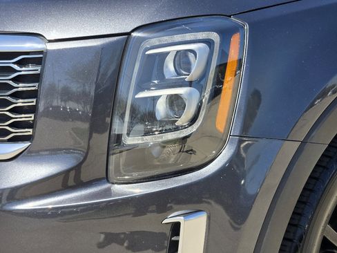 Used 2020 Kia Telluride SX w/ SX Prestige Package image 15