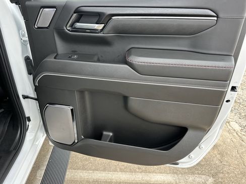 Certified 2025 GMC Sierra 1500 AT4X AWD/4WD image 17