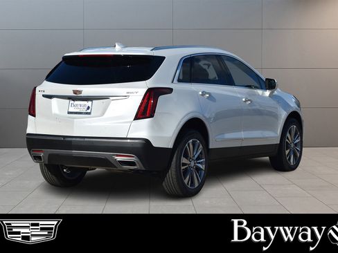 New 2025 Cadillac XT5 Premium Luxury image 5