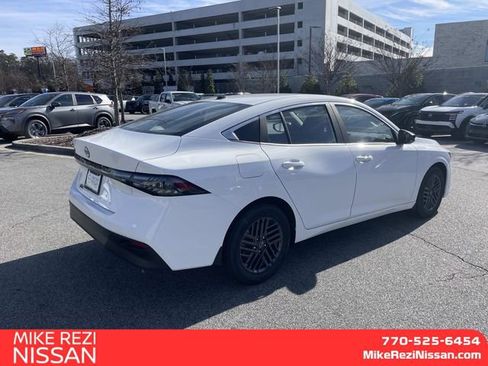 New 2026 Nissan Sentra SV w/ SV Convenience Package FWD image 3