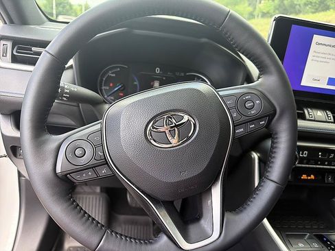 Certified 2025 Toyota RAV4 XSE w/ Weather Package AWD/4WD image 14