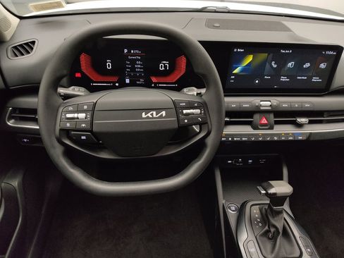 Used 2025 Kia K4 FWD image 22