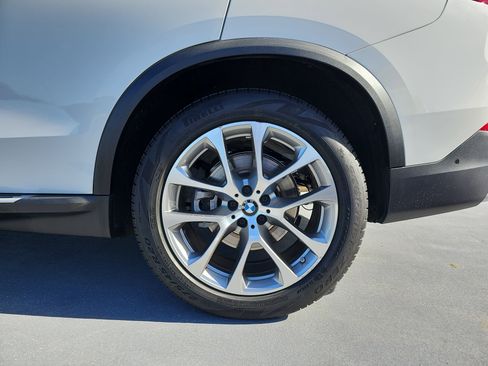 Used 2023 BMW X5 sDrive40i w/ Parking Assistance Package image 35