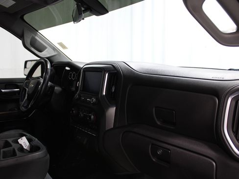 Used 2021 Chevrolet Silverado 1500 LT w/ Z71 Off-Road Package AWD/4WD image 25