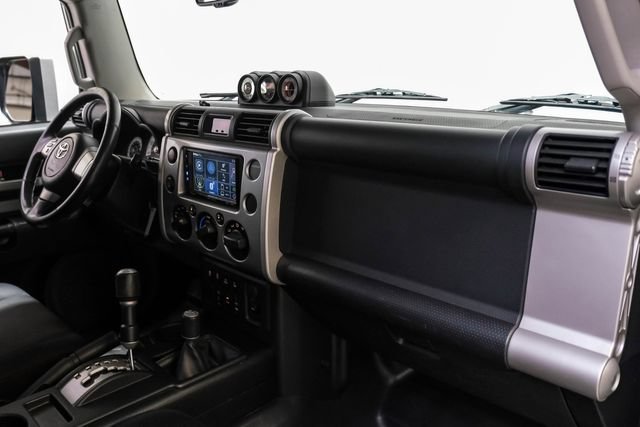 Used 2010 Toyota FJ Cruiser 4WD image 15