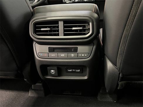 New 2025 Honda Pilot TrailSport image 31