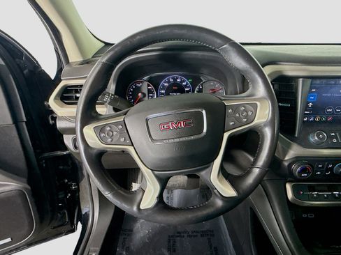 Used 2021 GMC Acadia Denali w/ Denali Technology Package image 13