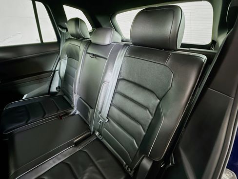 Certified 2021 Volkswagen Tiguan SEL Premium R-Line image 25