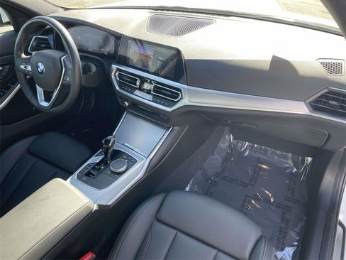 Used 2022 BMW 330i Sedan w/ Convenience Package image 30