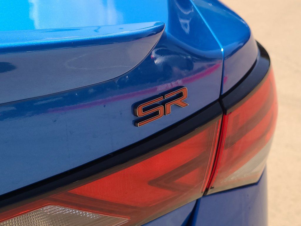 Certified 2025 Nissan Sentra SR FWD image 7