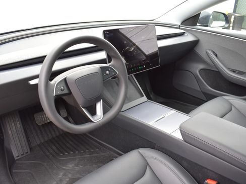Used 2026 Tesla Model 3 RWD image 3