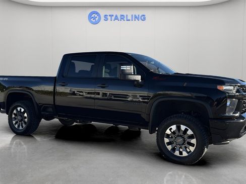 Used 2023 Chevrolet Silverado 2500 Custom w/ Custom Convenience Package image 12