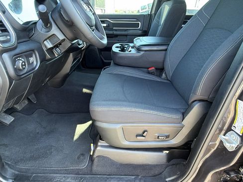 Used 2026 RAM 2500 Big Horn AWD/4WD image 16