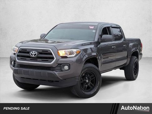 Used 2016 Toyota Tacoma SR5 w/ Towing Package image 1