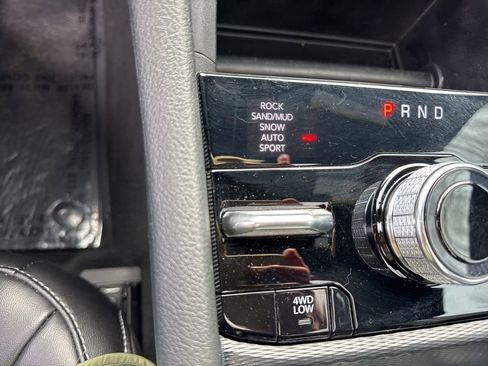 Used 2025 Jeep Grand Cherokee Limited 4xe w/ MOPAR Finishing Package image 30