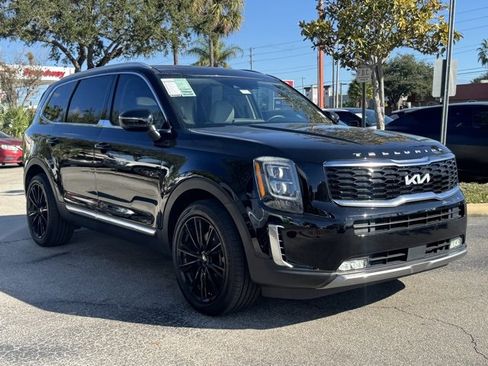 Certified 2022 Kia Telluride EX w/ EX Premium Package image 6