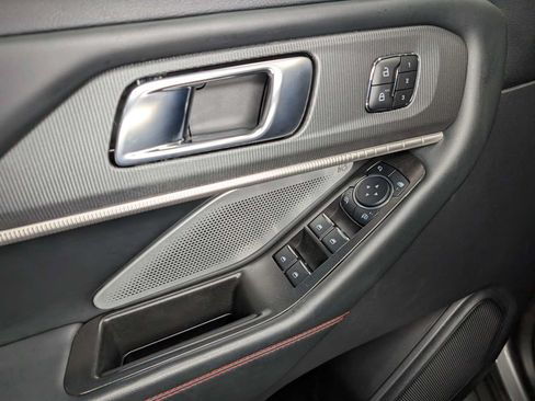 Certified 2025 Ford Explorer ST AWD/4WD image 42