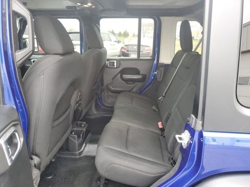 Used 2019 Jeep Wrangler Unlimited Sport S image 24