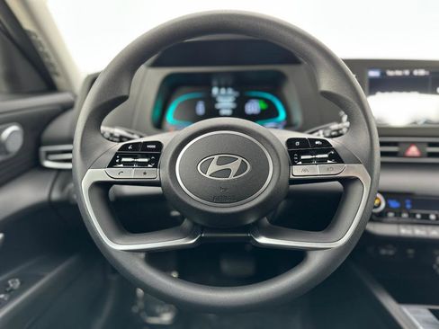 New 2025 Hyundai Elantra Blue image 13