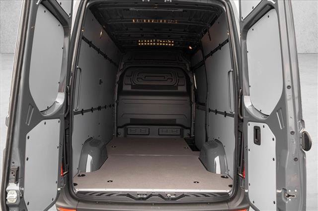 Used 2026 Mercedes-Benz Sprinter 2500 image 19