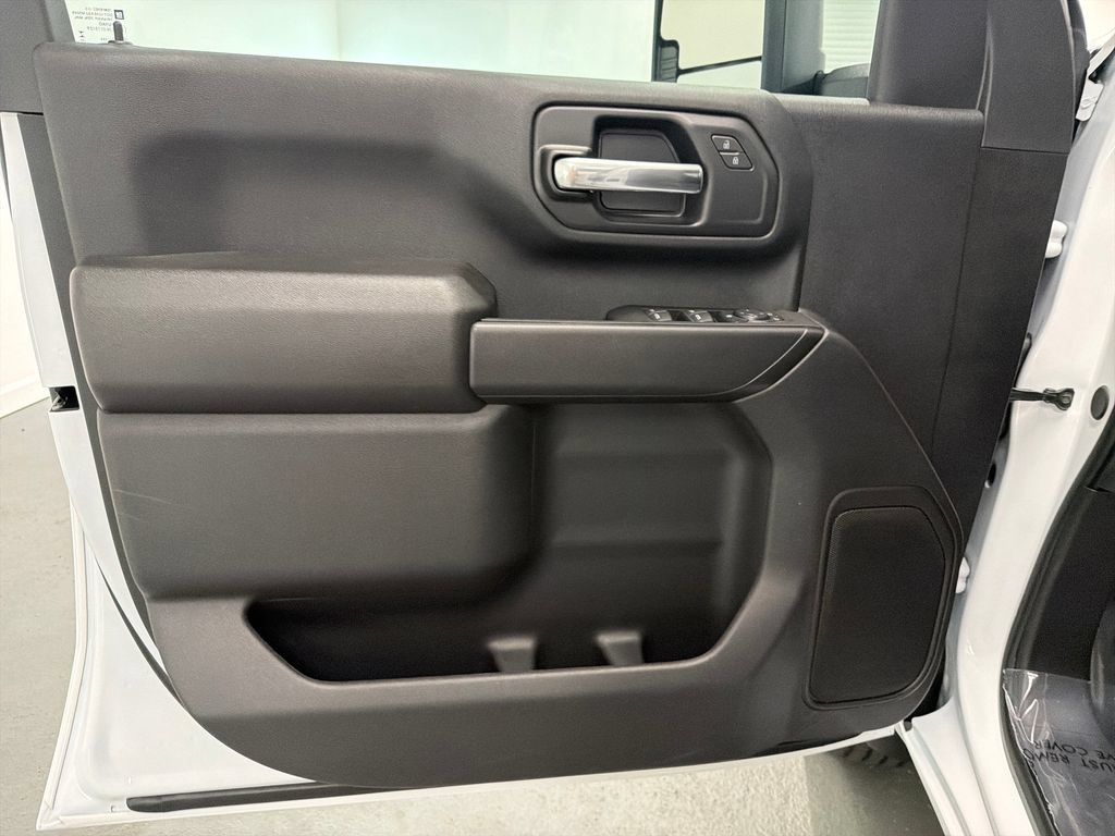 New 2026 GMC Sierra 2500 Pro w/ Convenience Package AWD/4WD image 11