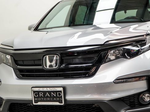 Used 2022 Honda Pilot Special Edition image 2
