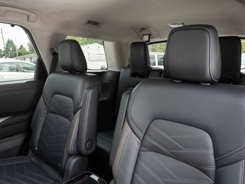 Used 2023 Nissan Pathfinder Platinum AWD/4WD image 19