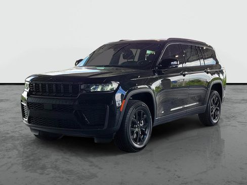 New 2026 Jeep Grand Cherokee L 2WD image 4