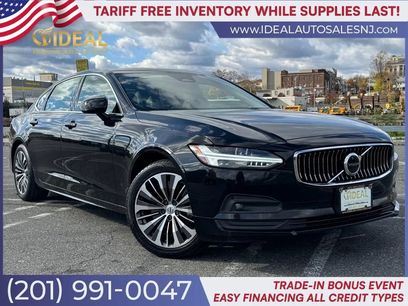 Used 2022 Volvo S90 B6 Momentum
