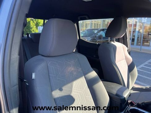 Used 2019 Toyota Tacoma TRD Sport w/ Technology Package AWD/4WD image 21