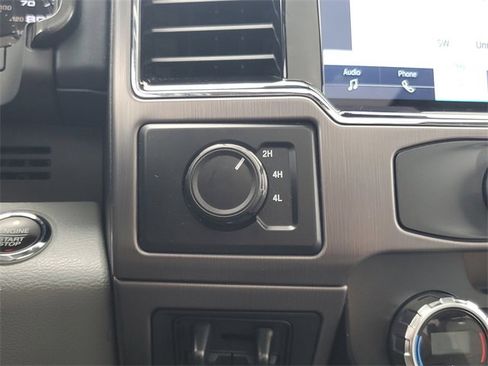 Used 2022 Ford F450 Limited w/ FX4 Off-Road Package image 30