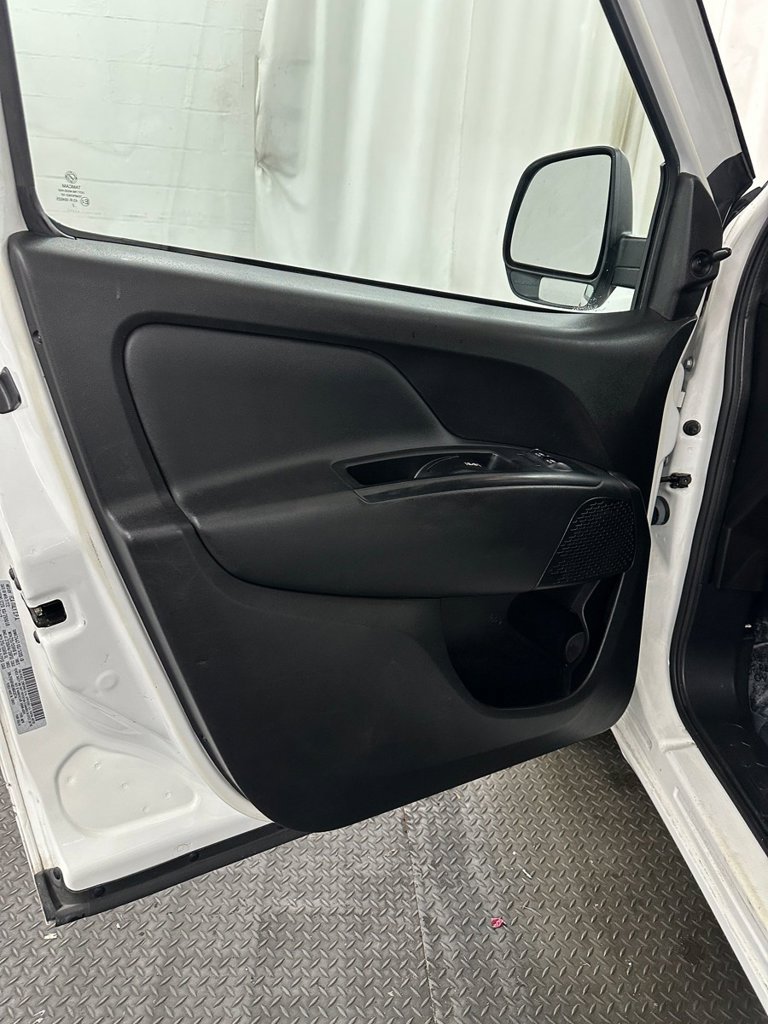 Used 2022 RAM ProMaster City Tradesman FWD image 8