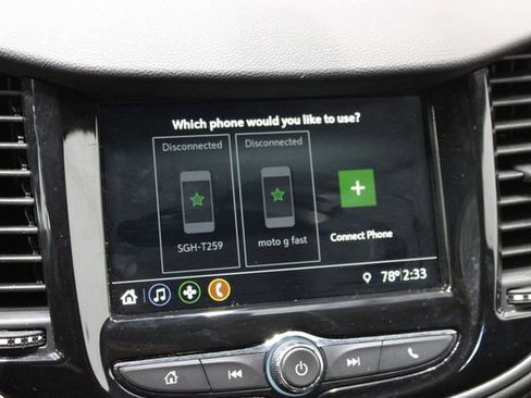 Used 2019 Chevrolet Trax LT w/ LT Convenience Package image 35