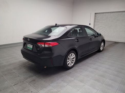 Used 2022 Toyota Corolla LE FWD image 9