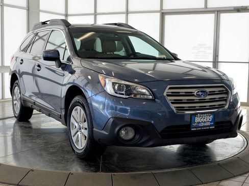 Used 2017 Subaru Outback 2.5i Premium image 2