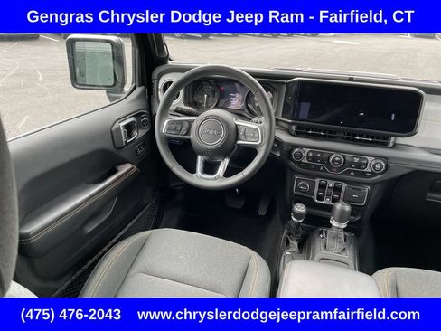 Certified 2025 Jeep Wrangler Unlimited Sahara AWD/4WD image 60