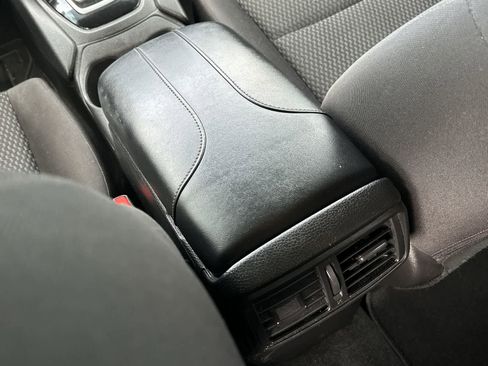 Used 2019 Nissan Rogue Sport S image 22