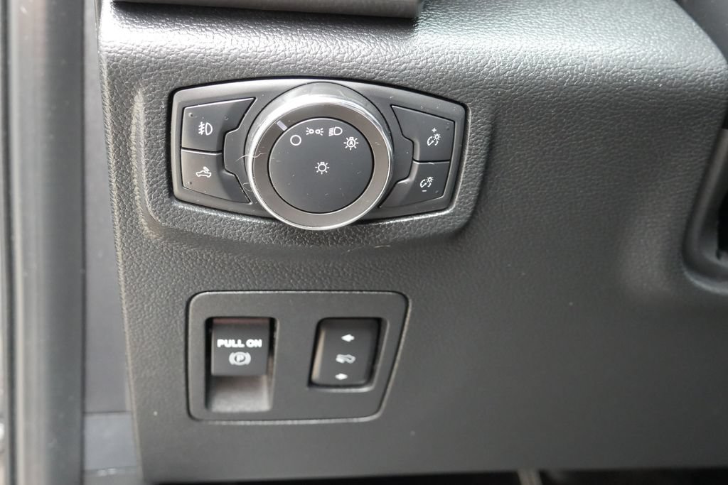 Used 2020 Ford F150 XLT w/ Equipment Group 302A Luxury AWD/4WD image 22