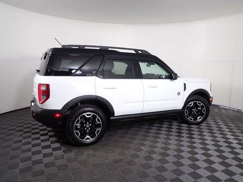 Used 2025 Ford Bronco Sport Outer Banks AWD/4WD image 18