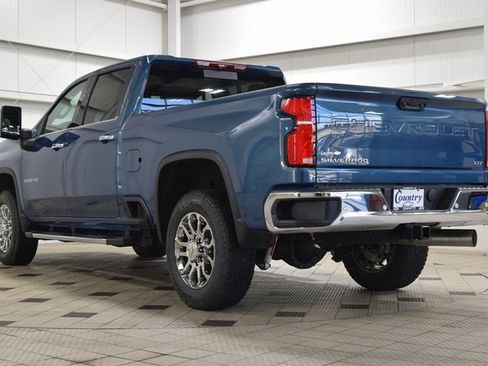 New 2026 Chevrolet Silverado 2500 LTZ w/ LTZ Premium Package image 6