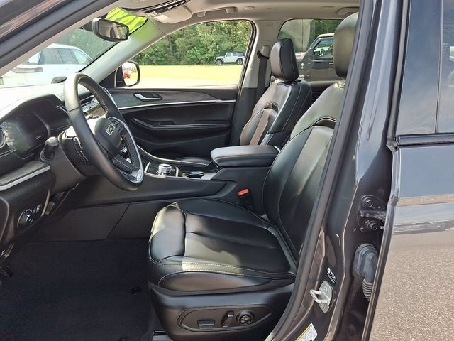 Used 2023 Jeep Grand Cherokee Limited AWD/4WD image 13