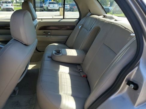 Used 2006 Mercury Grand Marquis LS RWD image 5