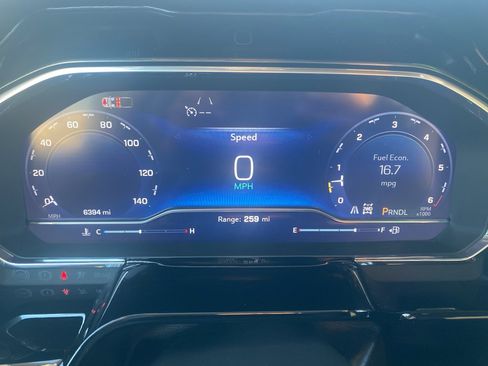 Used 2025 Chevrolet Silverado 1500 LT w/ Convenience Package II image 2