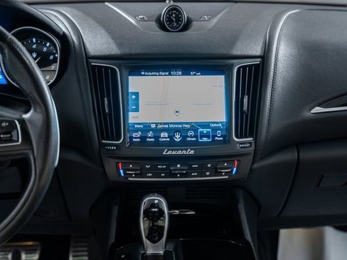 Used 2018 Maserati Levante S GranSport image 29