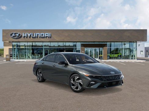 New 2025 Hyundai Elantra Sport image 2