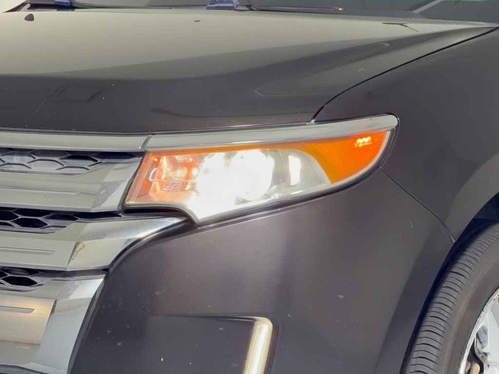 Used 2013 Ford Edge Limited FWD image 12