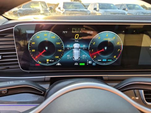 Used 2021 Mercedes-Benz GLE 450 4MATIC image 22