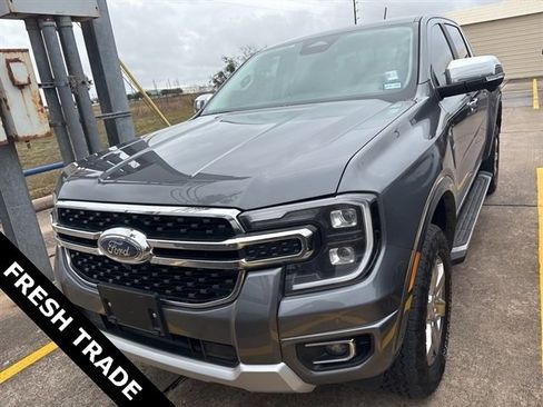 Used 2024 Ford Ranger Lariat w/ FX4 Off-Road Package image 2