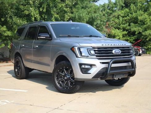 Used 2021 Ford Expedition Limited AWD/4WD image 2